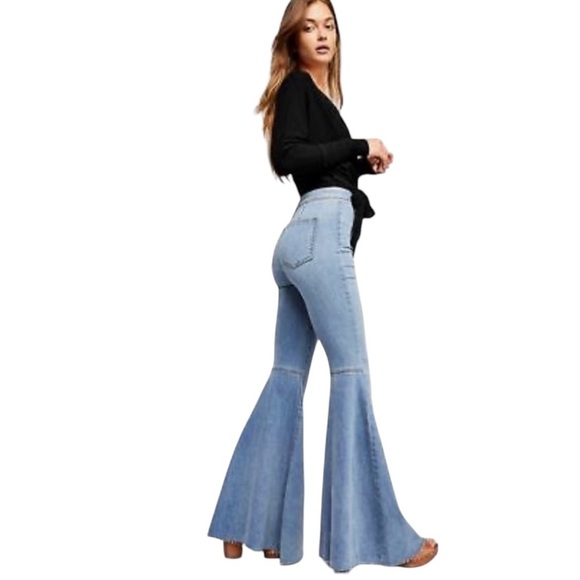 Free People - Just Float On Raw Hem Flared Jeans Sz 28 - Picture 1 of 7